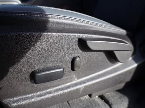 Used 2022 Chevrolet Colorado Z71 image 8