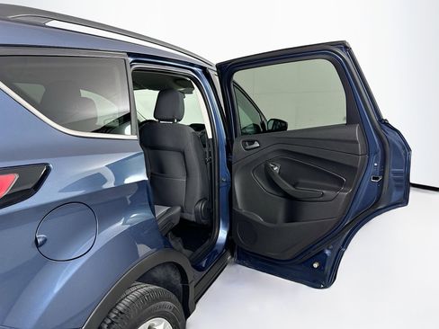 Used 2018 Ford Escape SE image 27