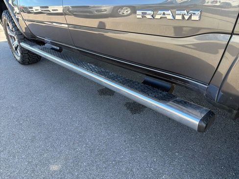 Used 2020 RAM 1500 Laramie AWD/4WD image 14