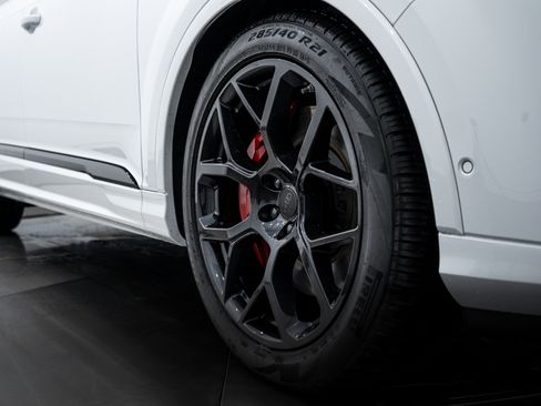 New 2026 Audi SQ7 Prestige image 25