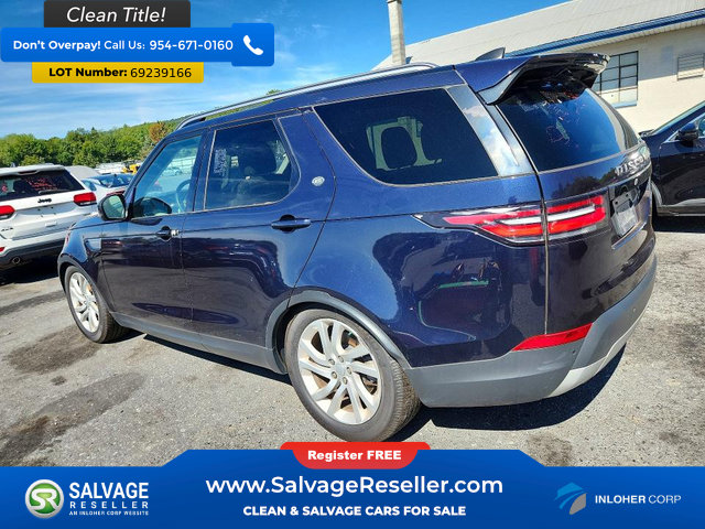 Used 2017 Land Rover Discovery HSE AWD/4WD image 3