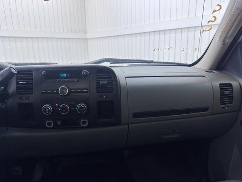Used 2013 Chevrolet Silverado 1500 W/T RWD image 14