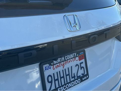 Used 2023 Honda Pilot Elite image 42