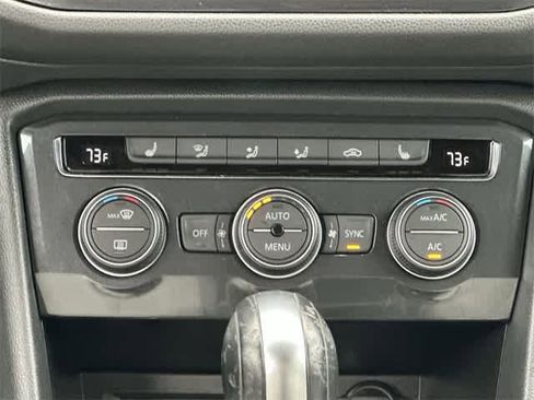 Used 2021 Volkswagen Tiguan SE R-Line image 15