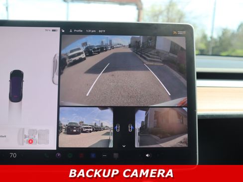 Used 2022 Tesla Model Y Long Range image 17