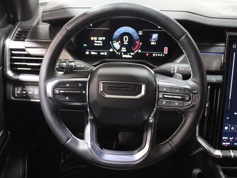 Used 2024 GMC Acadia Denali image 34