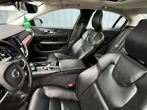 Used 2023 Volvo S60 T8 Plus image 20