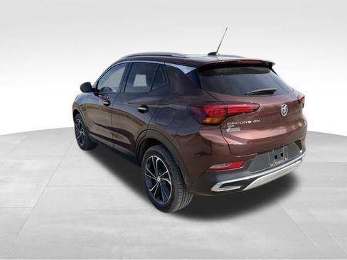 Used 2023 Buick Encore GX Essence image 5