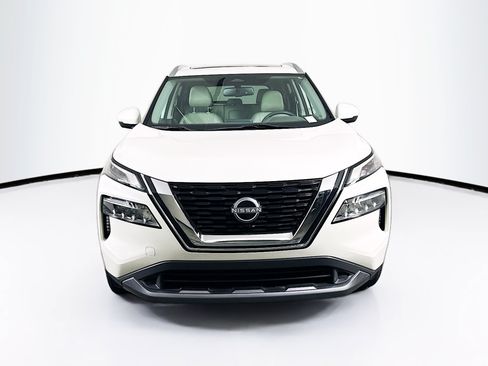 Used 2023 Nissan Rogue SL FWD image 2