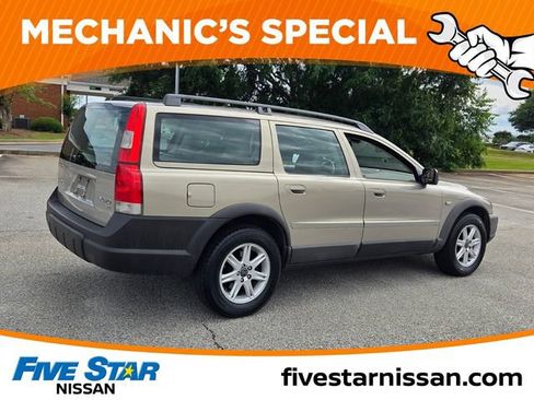 Used 2003 Volvo XC70 AWD/4WD image 14
