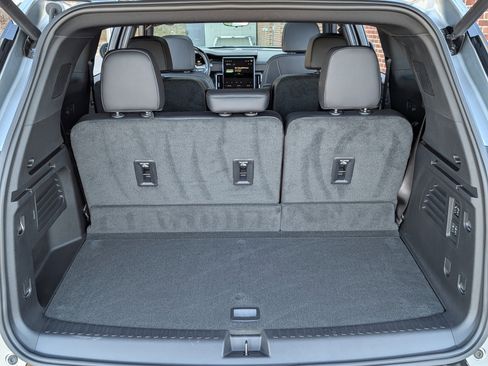 Used 2024 GMC Acadia Denali w/ Super Cruise Package image 20