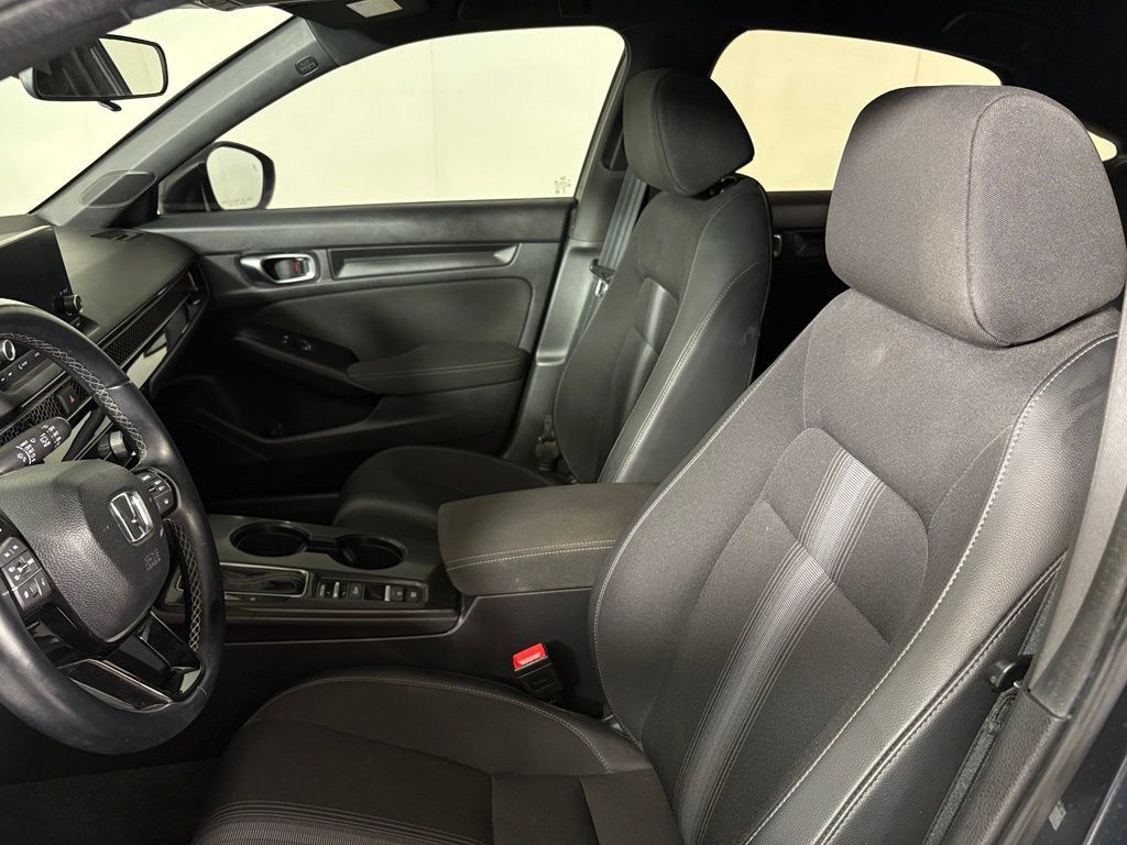 Used 2025 Honda Civic Sport image 21