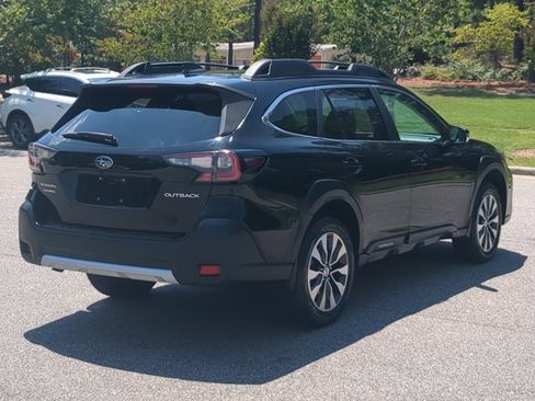 Used 2024 Subaru Outback Limited AWD/4WD image 4