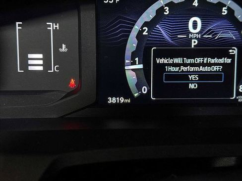 Certified 2025 Toyota Tacoma SR5 AWD/4WD image 19