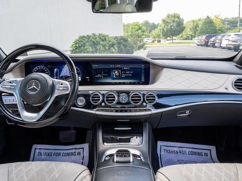 Used 2018 Mercedes-Benz Maybach S 560 4MATIC image 19