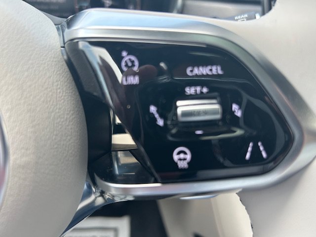 Used 2026 Jaguar F-PACE R-Dynamic S AWD/4WD image 25