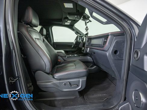 Used 2024 Ford Expedition Limited AWD/4WD image 43