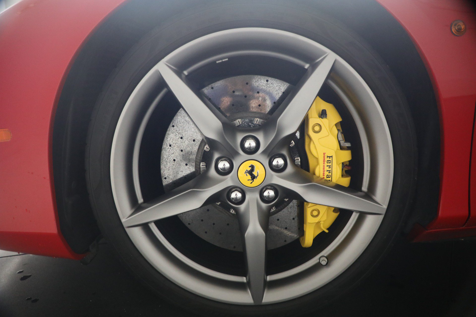 Certified 2018 Ferrari 488 GTB RWD image 27