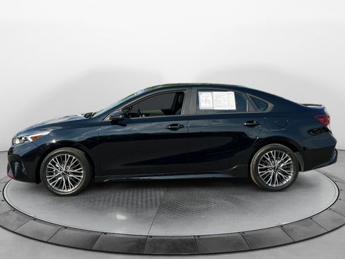 Used 2024 Kia Forte GT-Line w/ GT-Line Premium Package FWD image 4