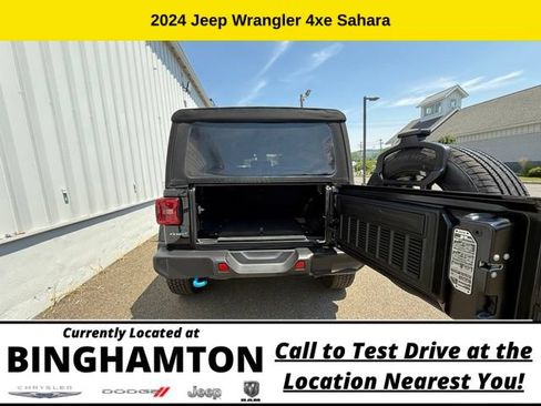 Used 2024 Jeep Wrangler Unlimited Sahara AWD/4WD image 18