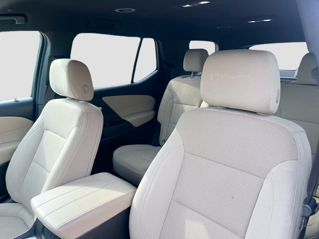 Used 2023 Chevrolet Traverse LS w/ Safety Package FWD image 19
