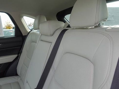 Used 2017 MAZDA CX-5 Grand Touring w/ Premium Package image 11