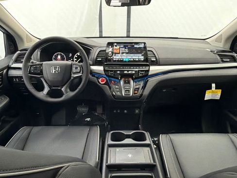 New 2026 Honda Odyssey Touring image 26