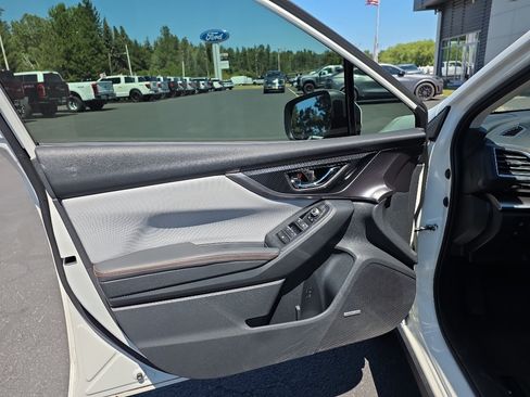 Used 2019 Subaru Crosstrek 2.0i Limited w/ Moonroof Package w/Navigation AWD/4WD image 20