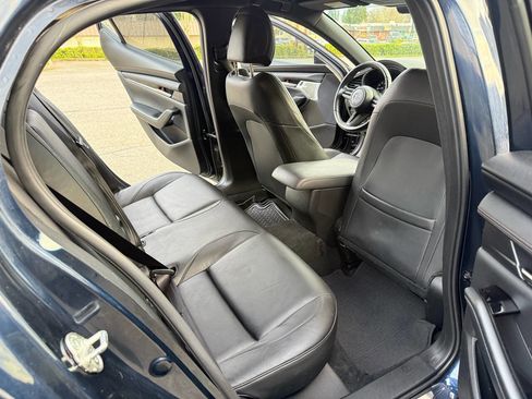 Used 2019 MAZDA MAZDA3 AWD Hatchback w/ Preferred Pkg image 29