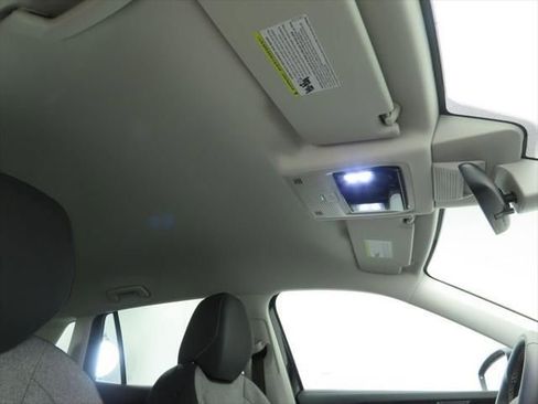 New 2026 Volkswagen Tiguan S image 18