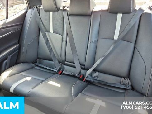 Used 2025 Toyota Camry SE image 15