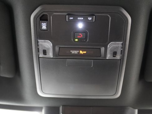 Used 2025 Toyota Tundra SR5 image 31