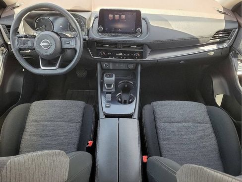 Used 2023 Nissan Rogue SV FWD image 11