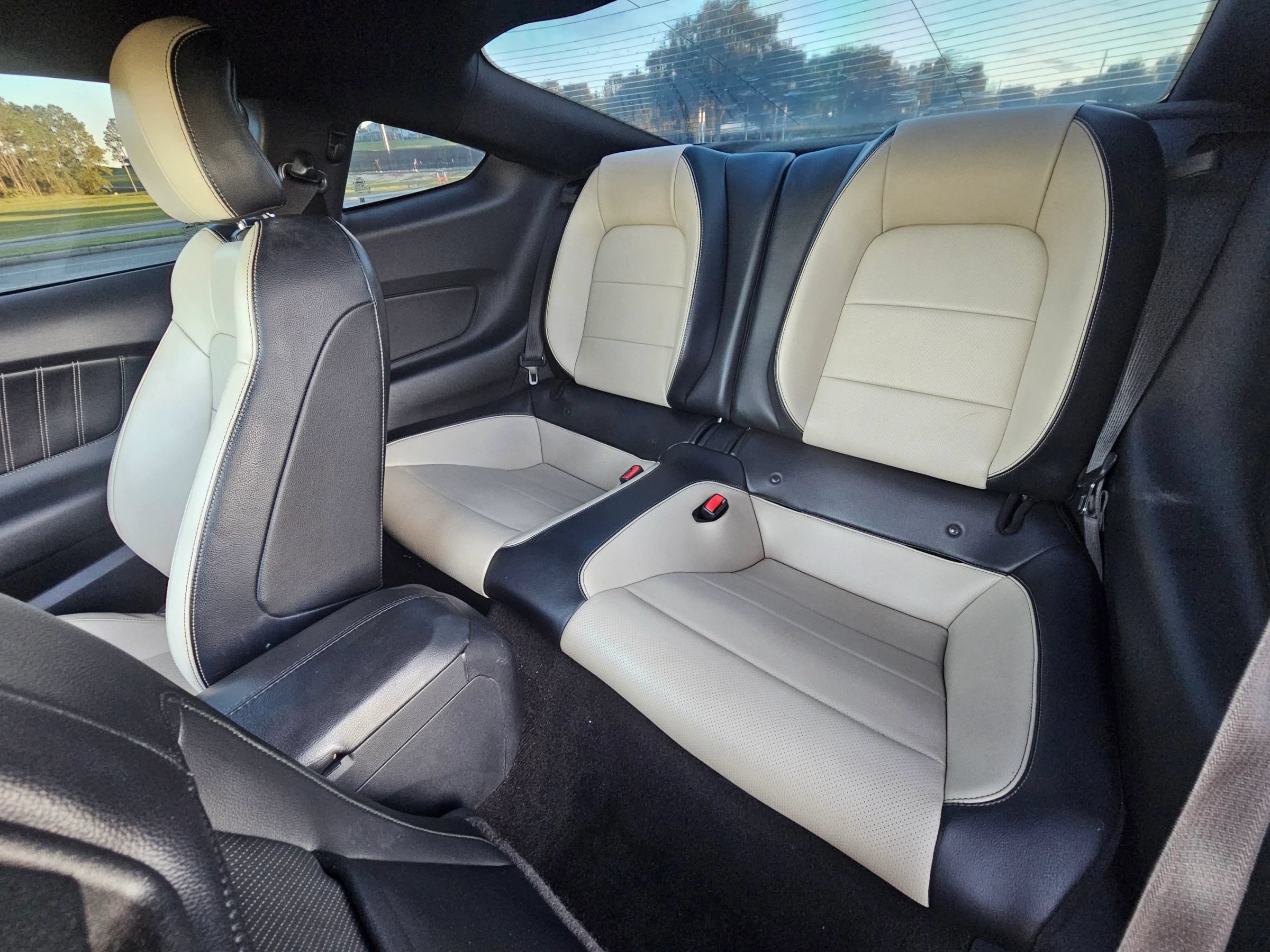 Used 2015 Ford Mustang Premium w/ Ecoboost Performance Package RWD image 20