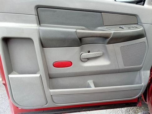 Used 2006 Dodge Ram 1500 Truck ST w/ V6 Value Group image 8