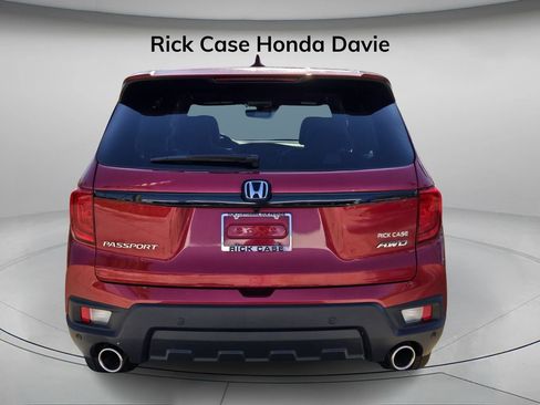 Used 2025 Honda Passport EX-L image 5