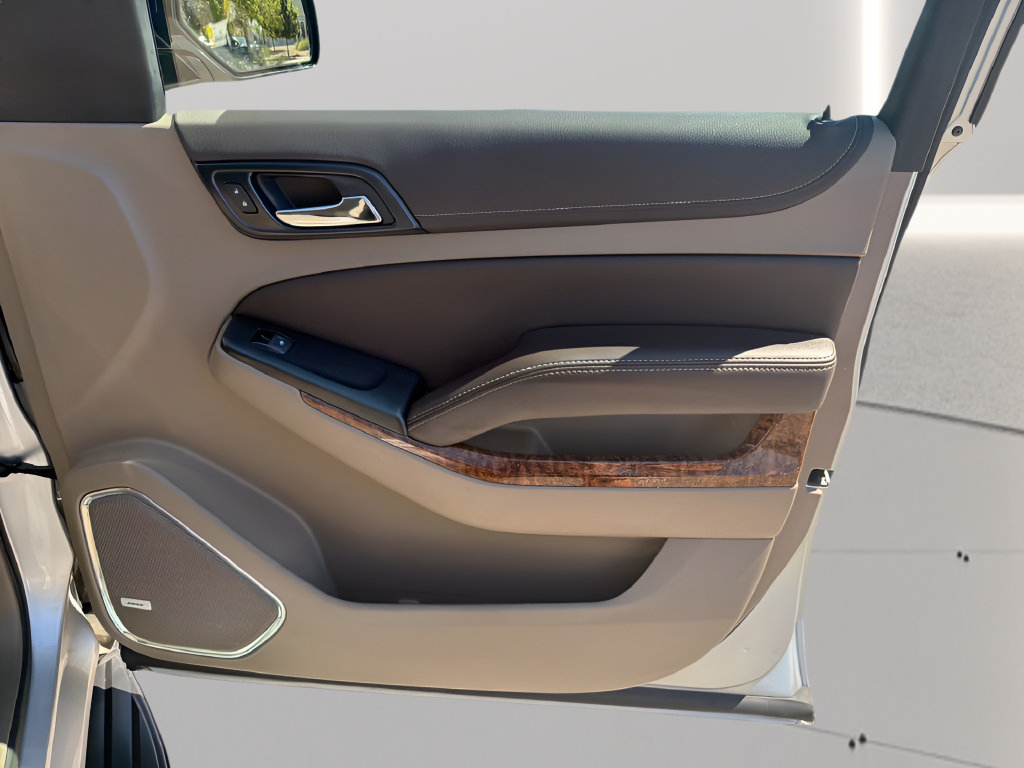 Used 2020 Chevrolet Suburban Premier RWD image 36