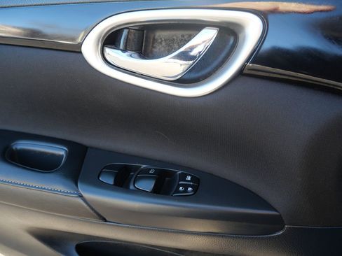 Used 2019 Nissan Sentra SV image 13