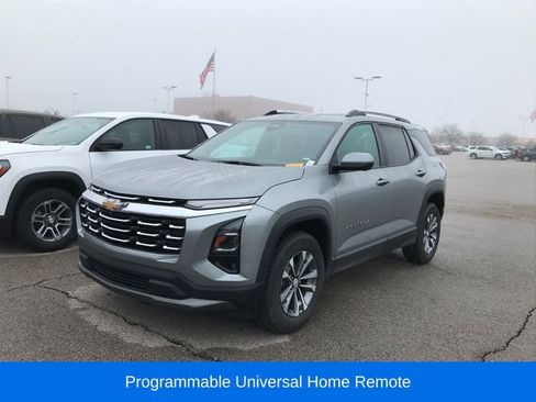 Used 2025 Chevrolet Equinox LT w/ Convenience Package II image 11