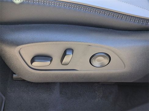 New 2026 Chevrolet Traverse High Country image 12