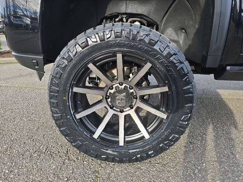 Certified 2022 GMC Sierra 3500 Denali image 39