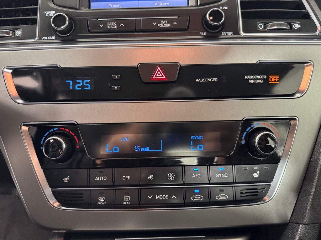 Used 2015 Hyundai Sonata Sport w/ Option Group 03 FWD image 16