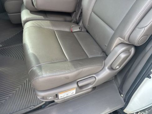 Used 2016 Honda Odyssey EX-L image 18