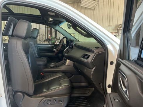 Used 2021 Chevrolet Tahoe RST w/ Luxury Package RWD image 22