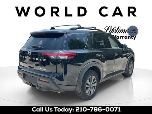 Used 2024 Nissan Pathfinder SV w/ SV Premium Package AWD/4WD image 3