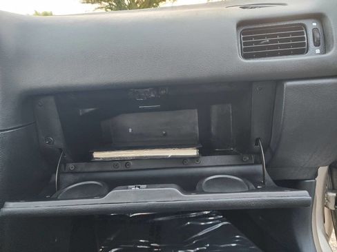 Used 1994 Nissan Maxima SE image 29