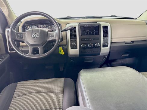 Used 2012 RAM 1500 Big Horn w/ Luxury Group image 2