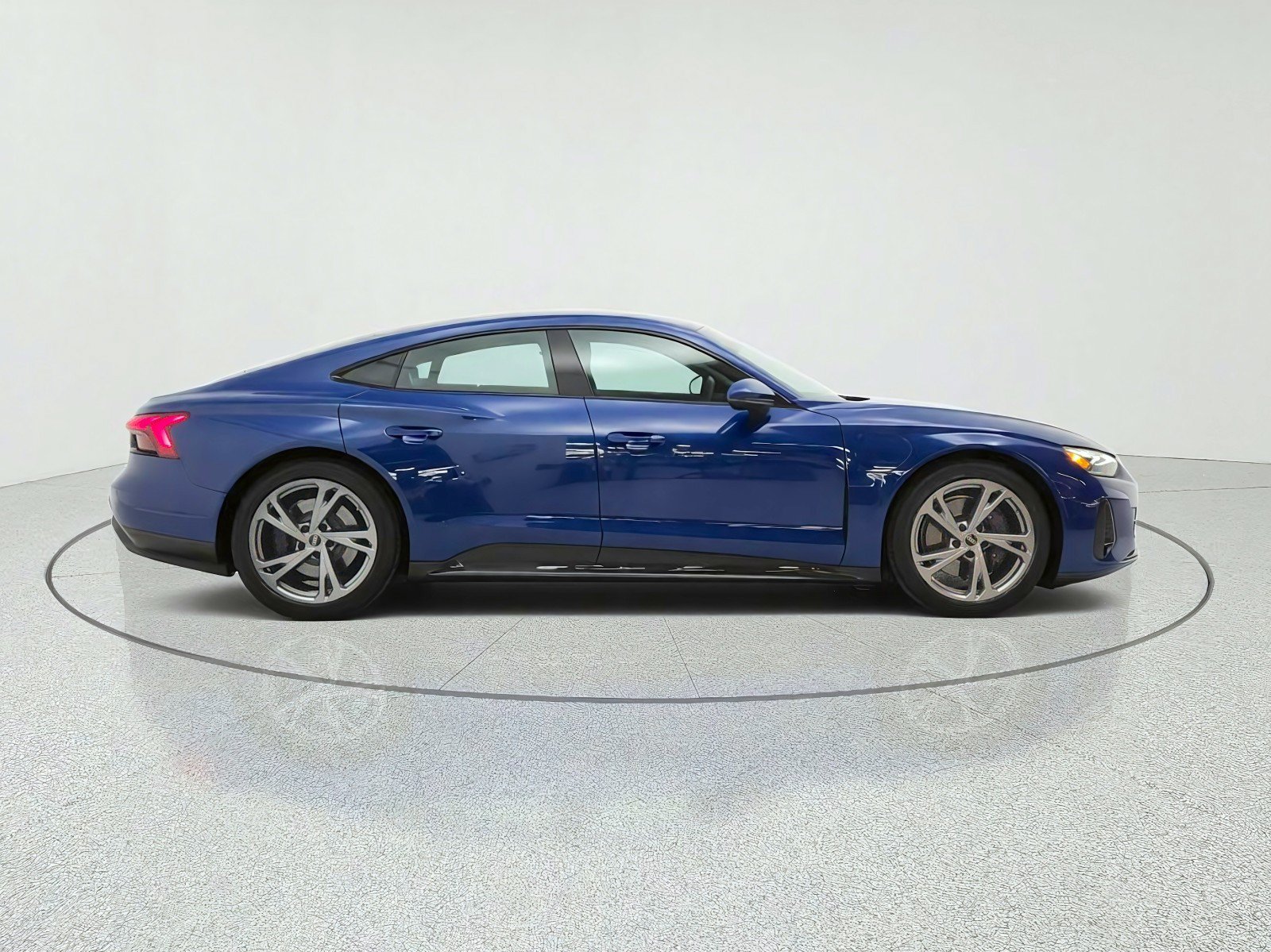 Used 2023 Audi e-tron GT Premium Plus AWD/4WD image 4