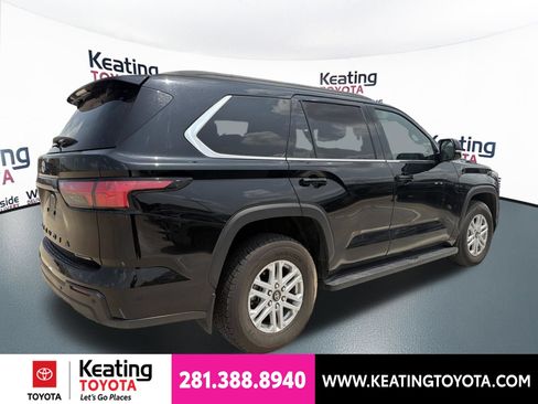 Used 2025 Toyota Sequoia SR5 AWD/4WD image 2
