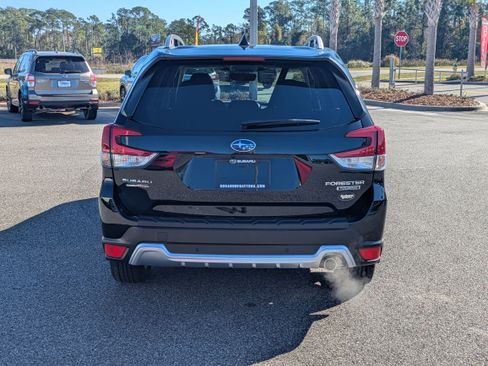 Certified 2022 Subaru Forester Touring w/ Popular Package #3 image 5